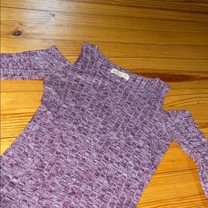 Hollister Cutout Shoulder Longsleeve